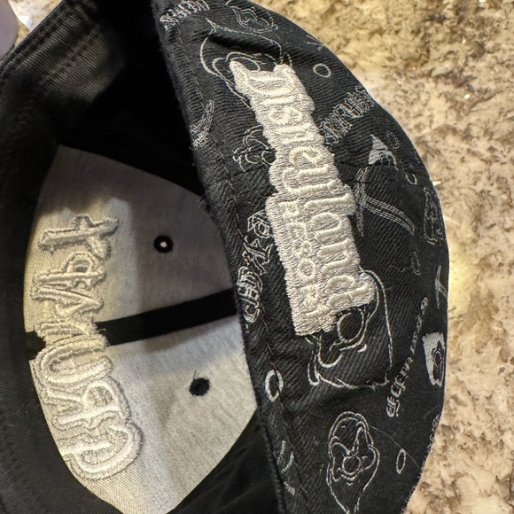 Walt Disneyland GRUMPY Men’s / Women’s Adult Black Graffiti Baseball Hat MINTY - Picture 3 of 6